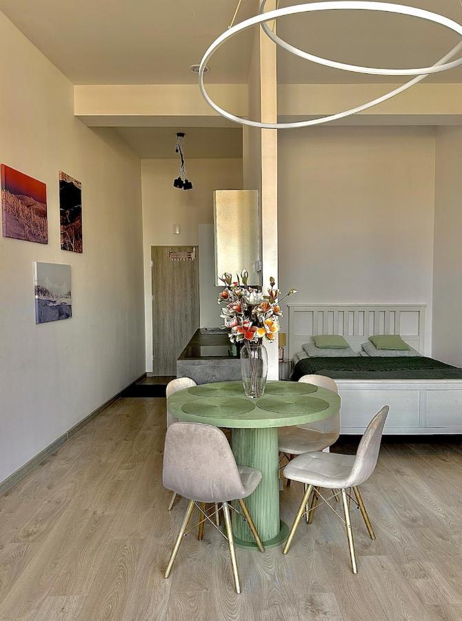 Appartamento Loft Przy Placu Niepodleglosci Jelenia Góra Esterno foto