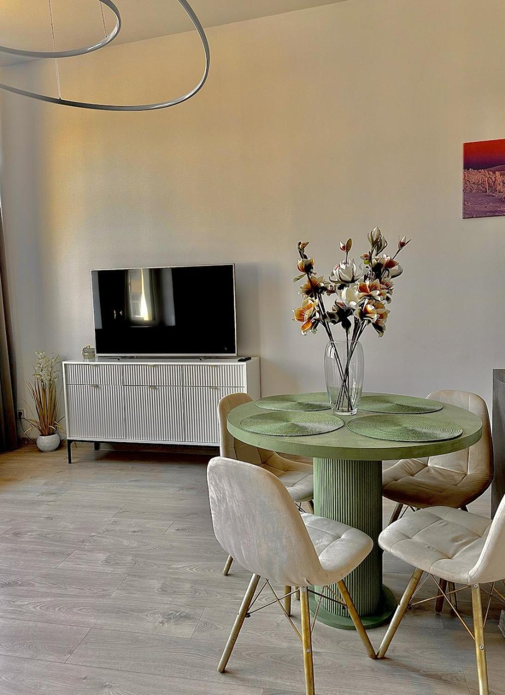 Appartamento Loft Przy Placu Niepodleglosci Jelenia Góra Esterno foto